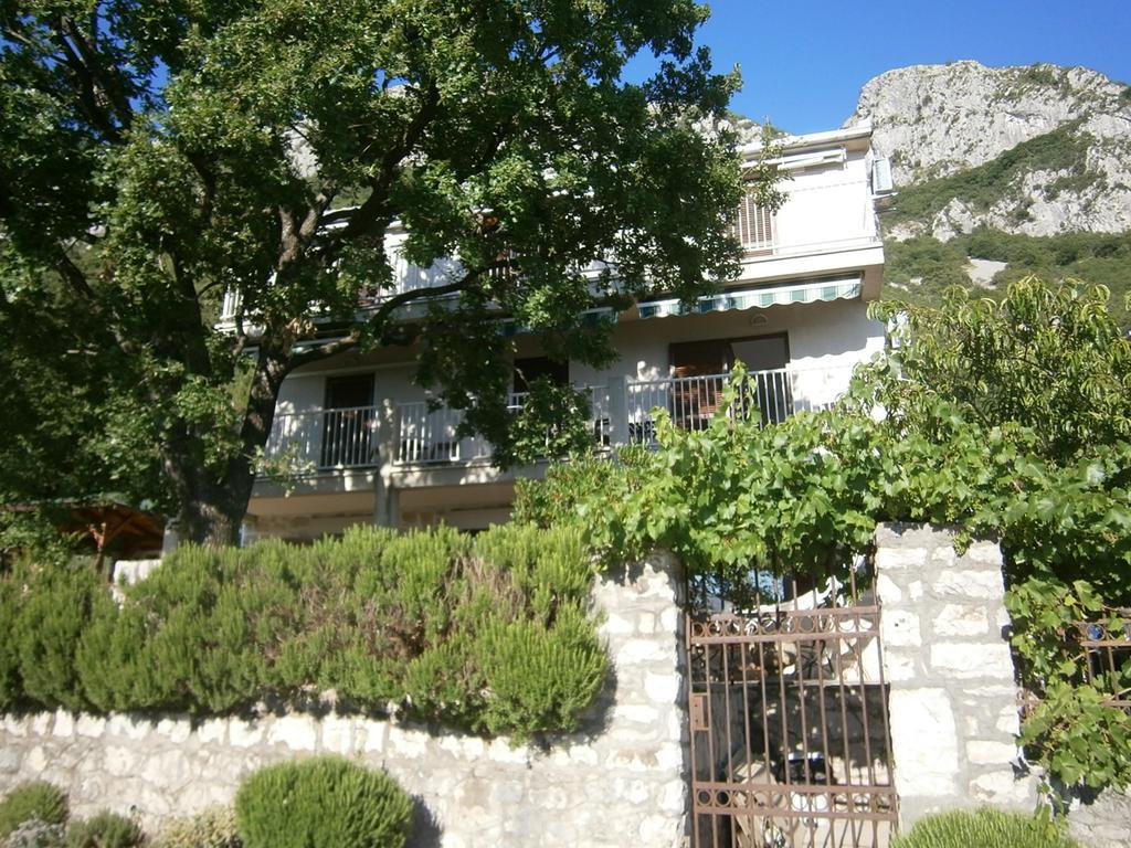 Studios Peric Sveti Stefan Esterno foto