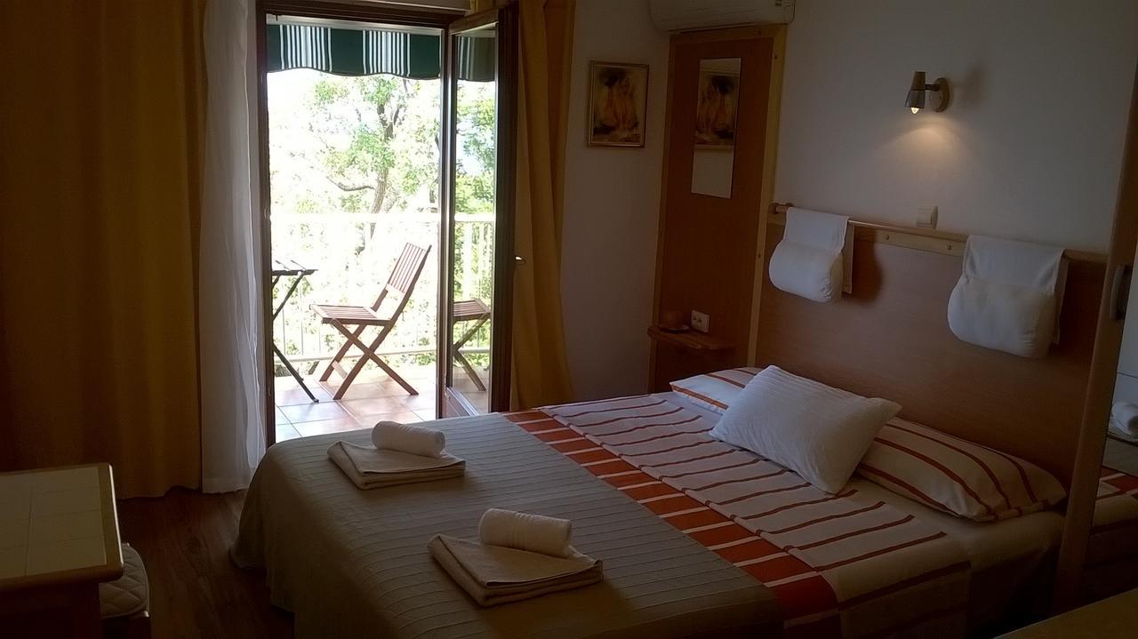 Studios Peric Sveti Stefan Esterno foto